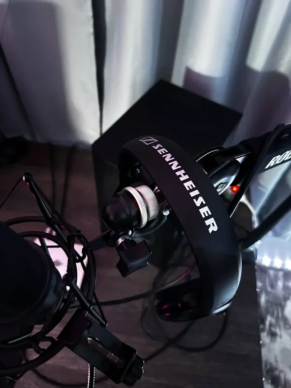 Наушники Sennheiser крупным планом